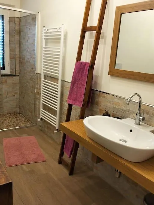 Apartment Villetta Rio, Large Private Garden Cecina  Italy
